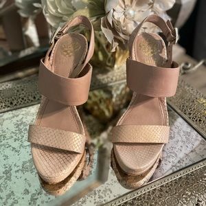 Vince Camuto blush Peep toe Sandal